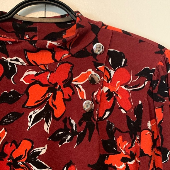 Adrienne Vittadini Dark Red Floral Long Sleeve Turtleneck Shirt Size L/XL - Picture 4 of 9